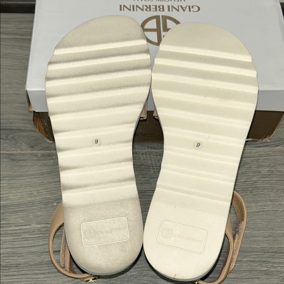 Giani Bernini Women's Constancia Ankle Strap Wedge Sandals - Picture 6 of 6